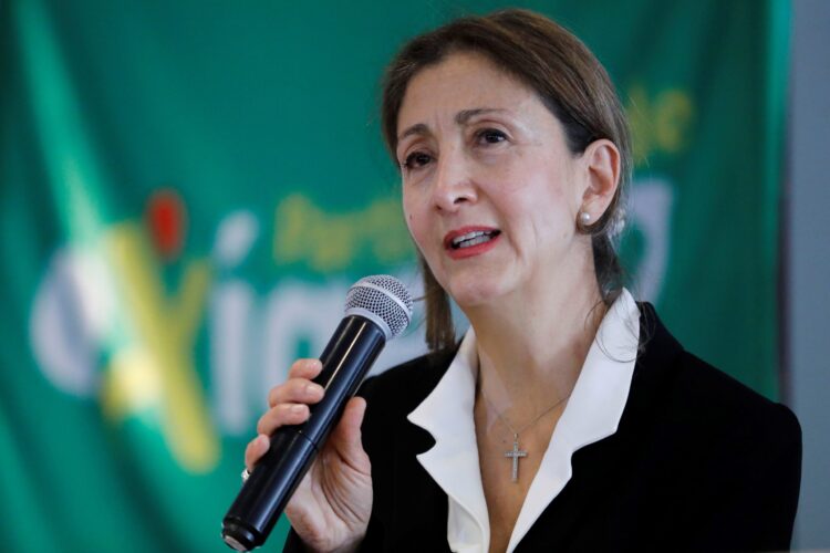 Íngrid Betancourt lanza su aspiración presidencial 20 años después de su secuestro