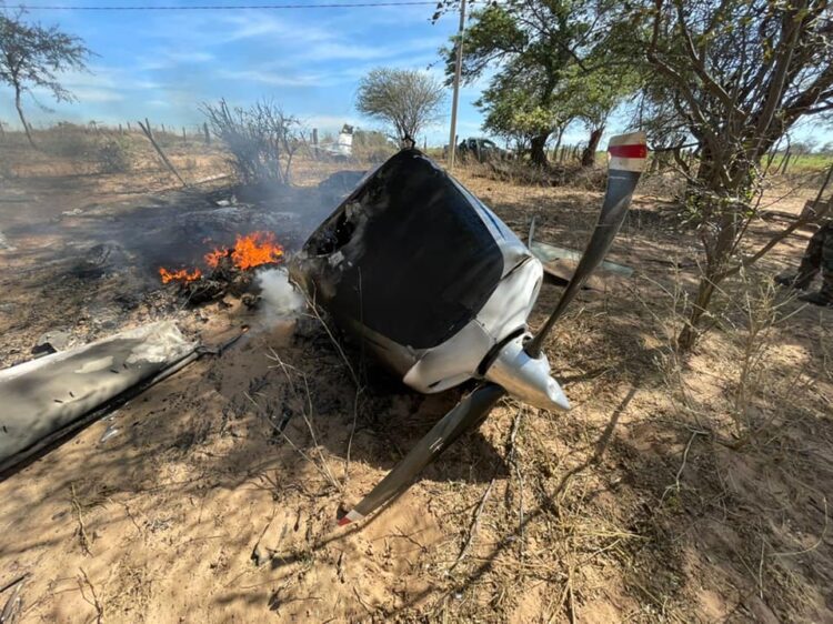 Una avioneta con droga se estrella en Santa Cruz y deja muerto a un tripulante y herido a otro