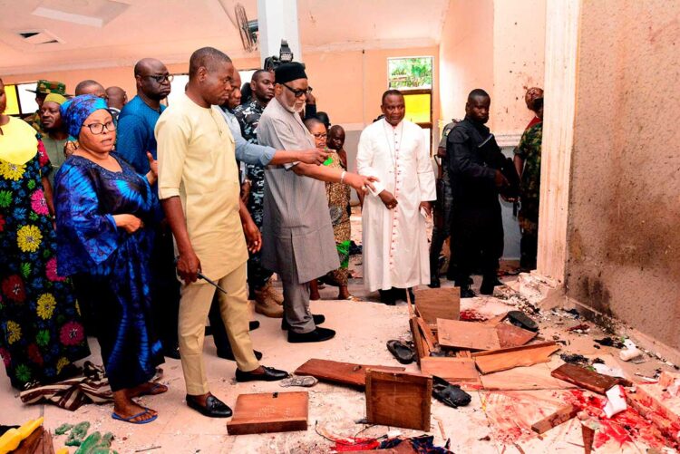 El ataque contra una iglesia el domingo en Nigeria dejó al menos 21 muertos