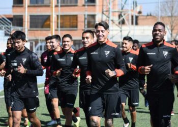El DT de Always Ready destaca la entrega de sus jugadores