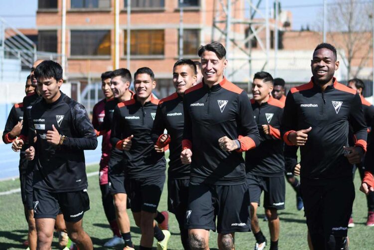 El DT de Always Ready destaca la entrega de sus jugadores