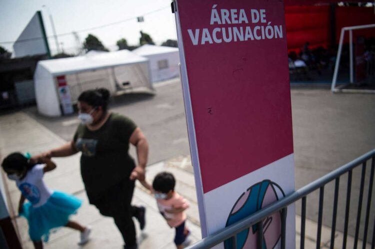 Perú supera tres millones de contagios de COVID-19, casi 10% de la población