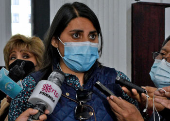 Senadora de CC pide aprehender a senador acusado de violación