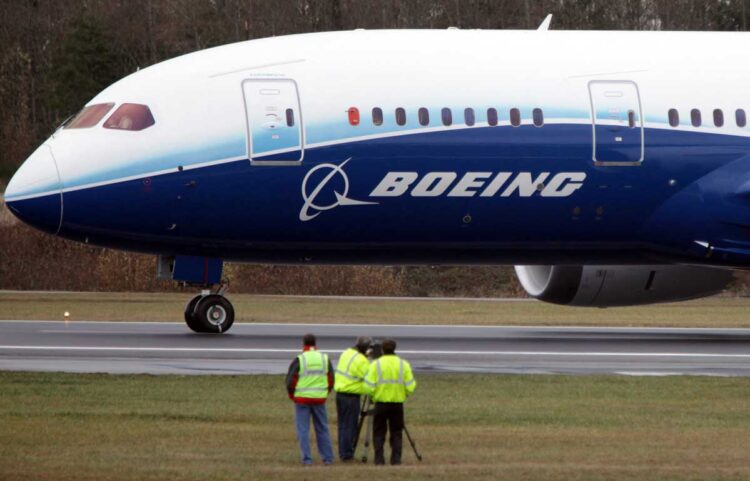 Boeing ve sus finanzas lastradas por pérdidas derivadas del modelo 787 Dreamliner
