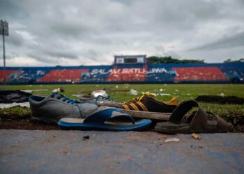 Estampida en indonesia dejó al menos 32 niños muertos