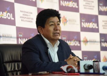 El ministro de Obras Públicas, Edgar Montaño, en conferencia de prensa. Foto: Rodwy Cazón