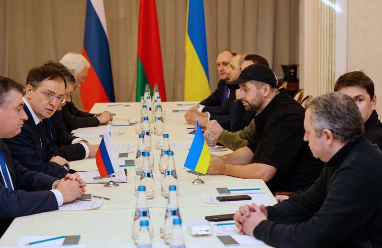 Delegación ucraniana se dirige a Bielorrusia para negociaciones con Rusia