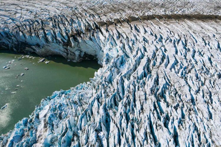 Capa de hielo de Groenlandia perdió 4,7 billones de toneladas en 20 años