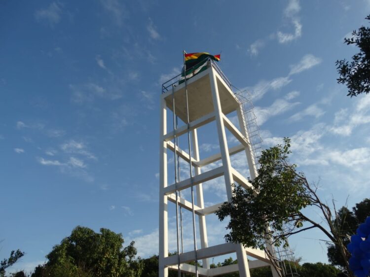 Uno de los tanques que soporta el agua para la población. Foto: MDRyT