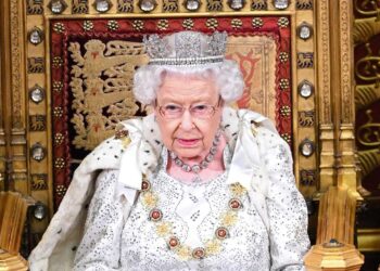 ¿Qué hacía exactamente la reina Isabel II?
