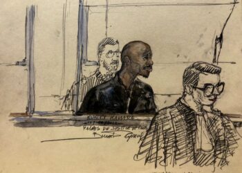 El retrato del juicio de rebelde liberiano Kunti Kamara. Foto: AFP