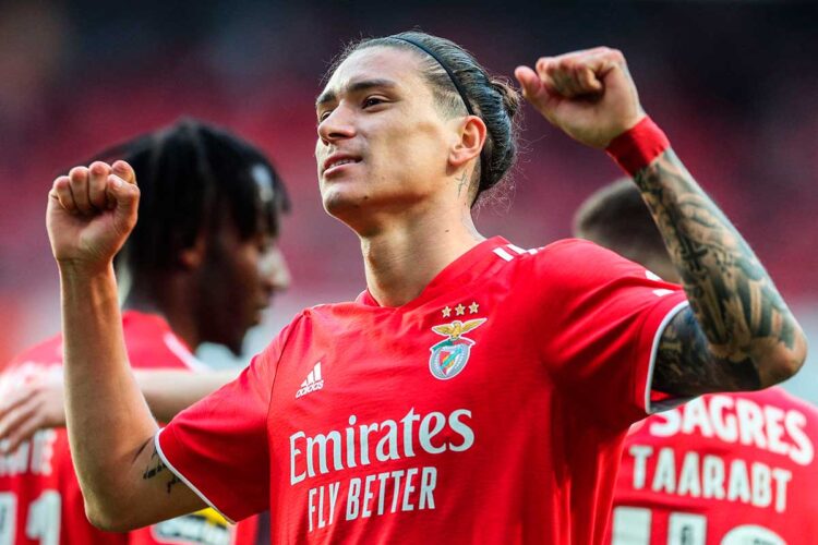 Liverpool compra al uruguayo Darwin Núñez por 79 millones de dólares