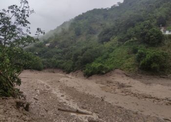 Una riada afecta a una comunidad en los Yungas y deja a un profesor desaparecido