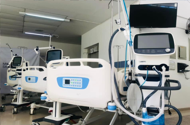 Salud entrega unidades de terapia intensiva de alta gama en Santa Cruz