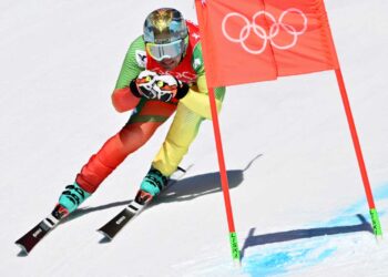 Breitfuss no finaliza competencia de Super G en los JJOO de Inverno