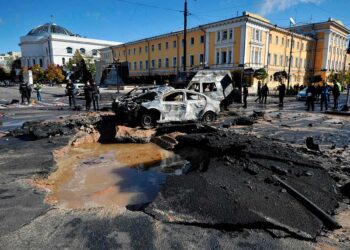 Al menos 10 muertos en Ucrania tras bombardeos masivos de Rusia