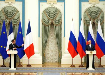 Macron asegura que Putin le garantizó que no habrá ‘escalada’ en Ucrania