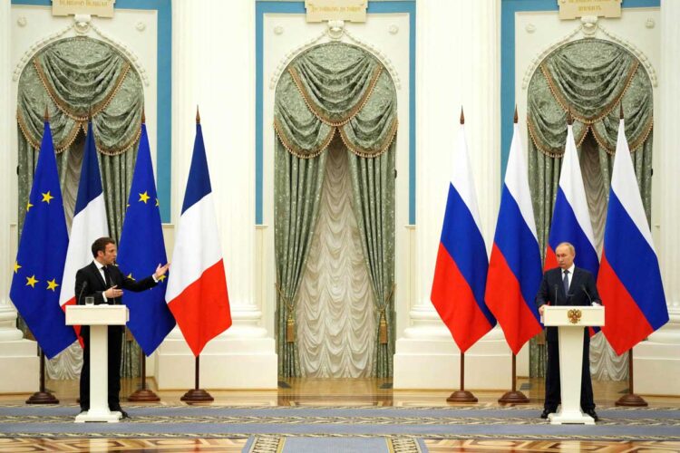 Macron asegura que Putin le garantizó que no habrá ‘escalada’ en Ucrania