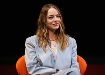 Emma Stone en un nuevo cortometraje del director griego Lanthimos