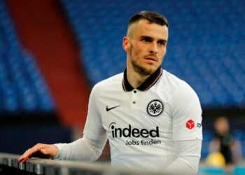 Kostic ficha por la Juventus hasta 2026