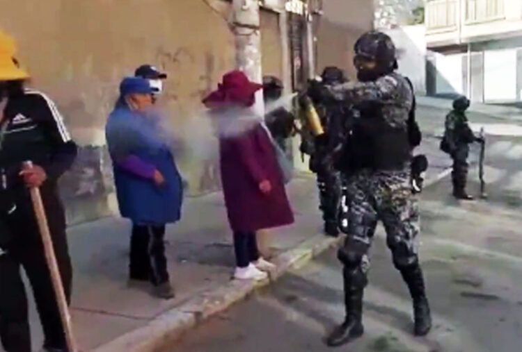 Gasifican a civiles en Villa Fátima y Defensora exige a Policía cesar ‘actos lesivos’ contra la población