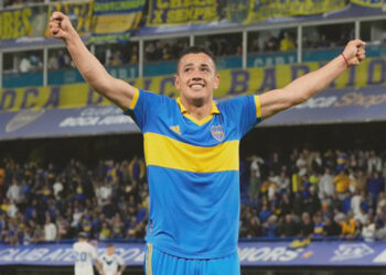 Boca gana y se sube a la cima de la Liga argentina a cinco fechas del final