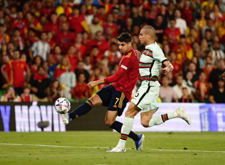 España y Portugal empatan 1-1 en el inicio de la Liga de Naciones