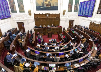 Convención chilena concluye la redacción de una nueva Constitución para Chile