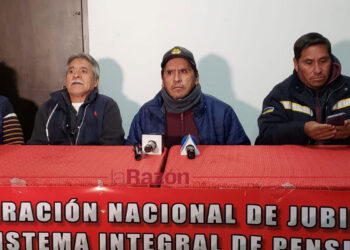El Gobierno descarta incremento mayor al 0,65% a rentas, jubilados responden que masificarán protestas