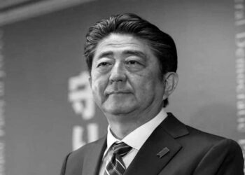 Asesinato de Abe pone de relieve las relaciones de los políticos y la secta Moon