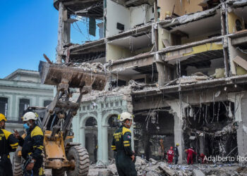 Se eleva a 31 el saldo de fallecidos por explosión de hotel en Cuba