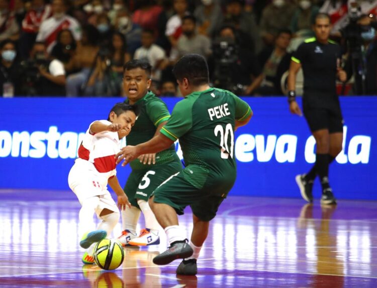 Bolivia debuta con victoria en la Copa América de Talla Baja
