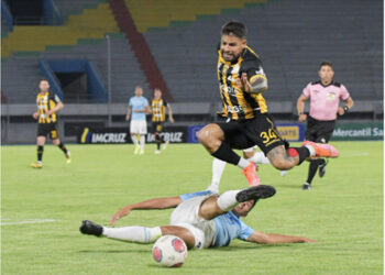 The Strongest logra un agrio empate que lo mantiene de líder