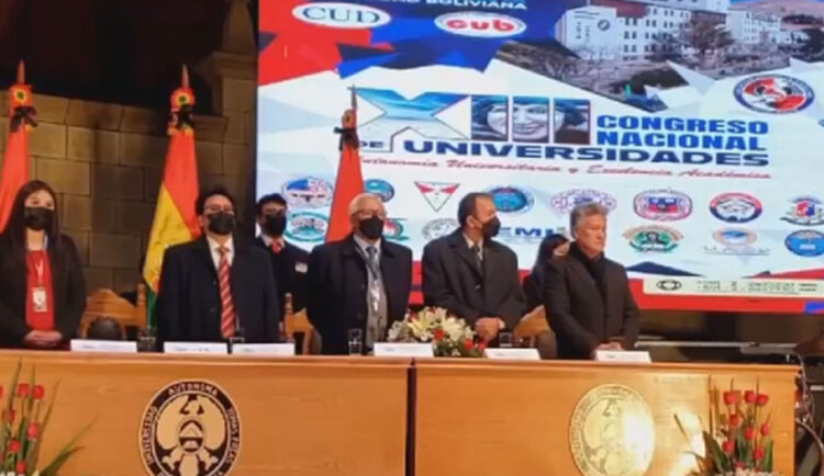Tras muertes y escándalo, Congreso Universitario apunta a regular permanencia universitaria y dirigencial