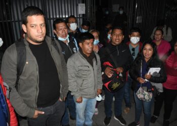 Maestros rompen el diálogo, Gobierno ve necesario el ‘reordenamiento’ y asegura 3.300 ítems