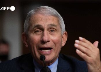 ‘Es muy poco probable’ que el COVID-19 ‘se erradique’, advierte Fauci, asesor médico de Biden