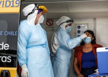 Chile flexibiliza medidas sanitarias contra el COVID-19 para entrar al país