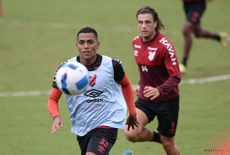 Con nuevo DT, Paranaense quiere primer triunfo en Libertadores ante The Strongest