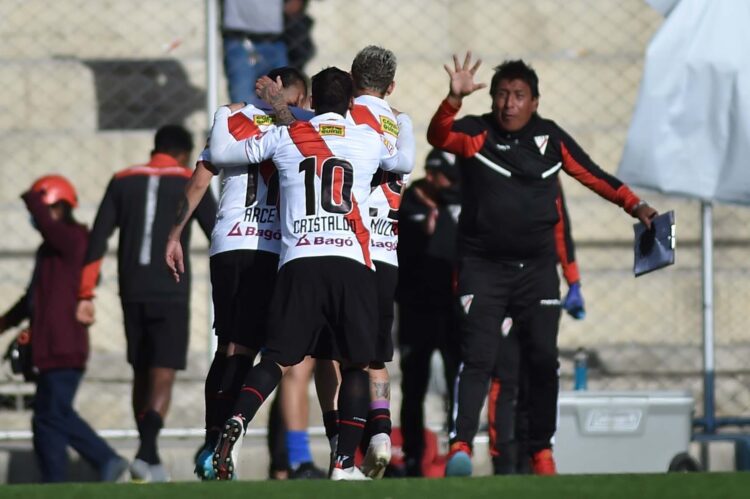 Always salva un punto con golazo de Arce
