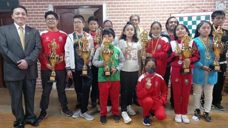 Bolivia clasifica a otros 28 ajedrecistas para el Festival Panamericano