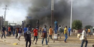 Comienza el macrojuicio contra manifestantes detenidas en protestas.