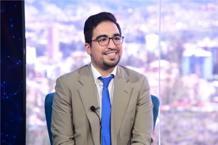 En política y prensa, RTP irá siempre hacia el centro, así le digan doble cara