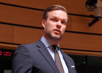 Lituania afirma que se ajusta a sanciones europeas en el acceso a Kaliningrado