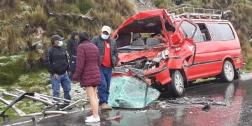 Un accidente en la carretera a los Yungas de La Paz deja al menos 12 heridos