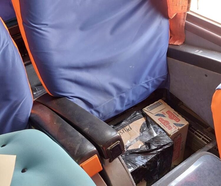 Mercadería de contrabando en compartimentos ocultos. Foto: Aduana Nacional