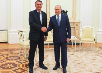 Bolsonaro se entrevista con Putin en el Kremlin
