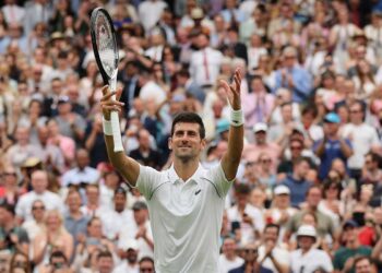 Djokovic pasa a segunda ronda de Wimbledon con más dificultad de lo previsto