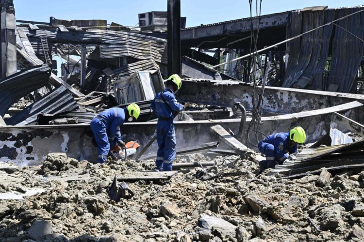 El Kremlin desmiente que bombardeó centro comercial ucraniano