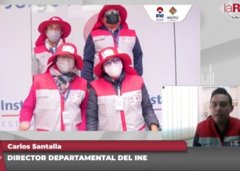 Brigadistas del INE realizan la actualización cartográfica. Foto: La Razón Radio
