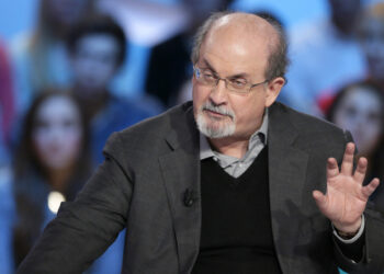 Salman Rushdie en un acto literario Foto: AFP
